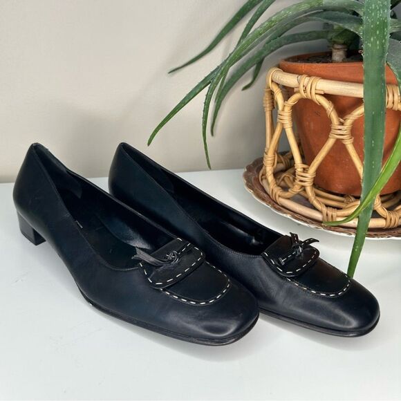 VTG 90 Salvatore Ferragamo Boutique Black Leather Loafers Bow Stitch 10.5A Italy - Picture 2 of 13